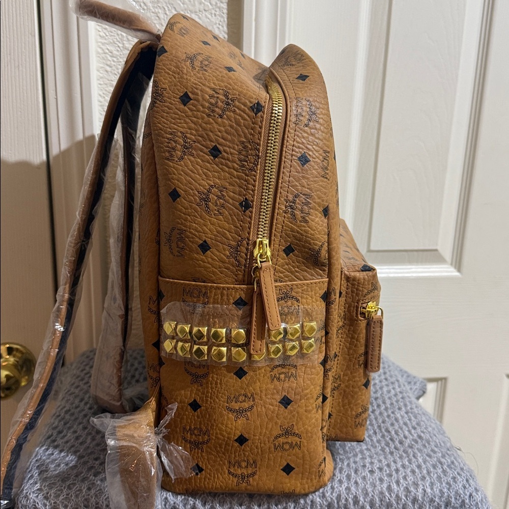 MCM Cognac Visetos Backpack - Picture 3 of 10